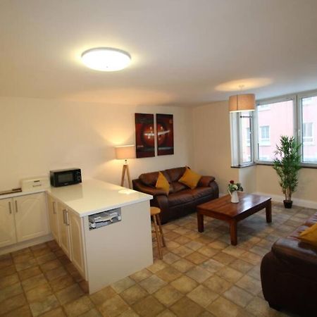 Large 3 Bed, Galway City Centre Leilighet Eksteriør bilde