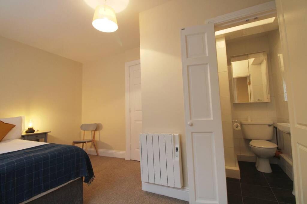 Large 3 Bed, Galway City Centre Leilighet Eksteriør bilde