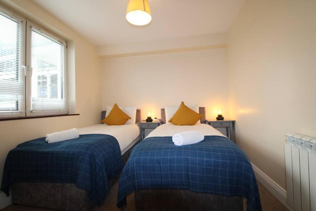 Large 3 Bed, Galway City Centre Leilighet Eksteriør bilde