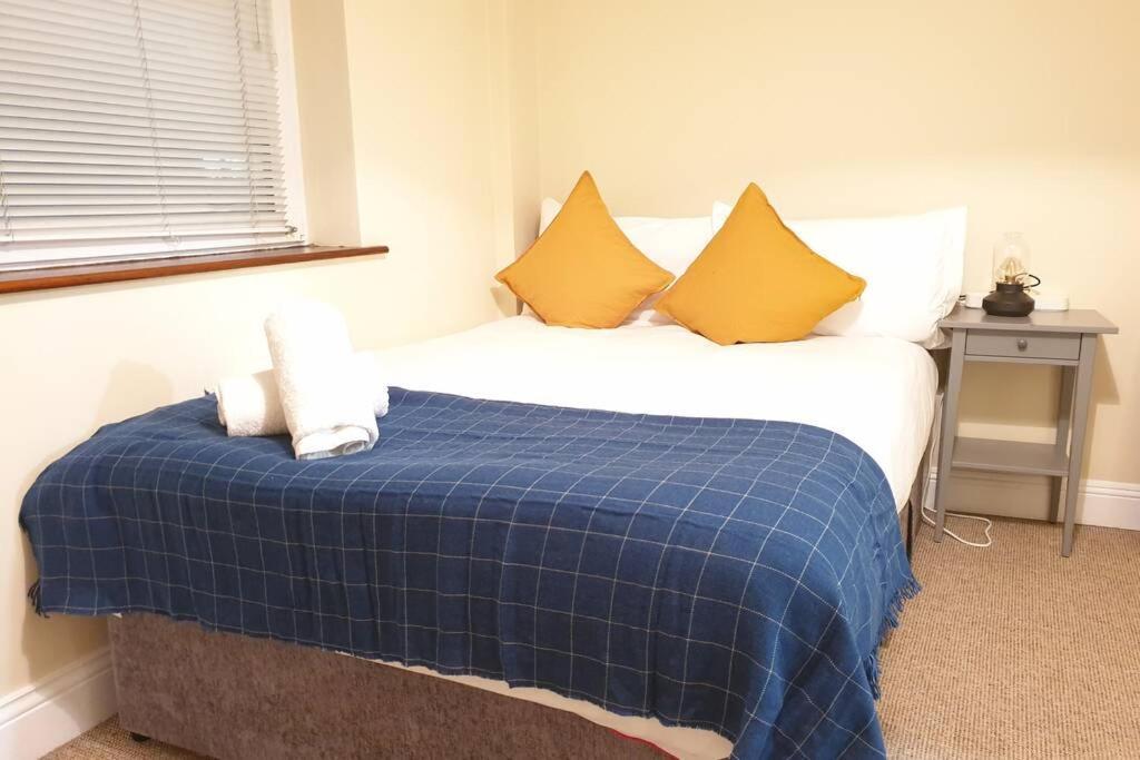 Large 3 Bed, Galway City Centre Leilighet Eksteriør bilde