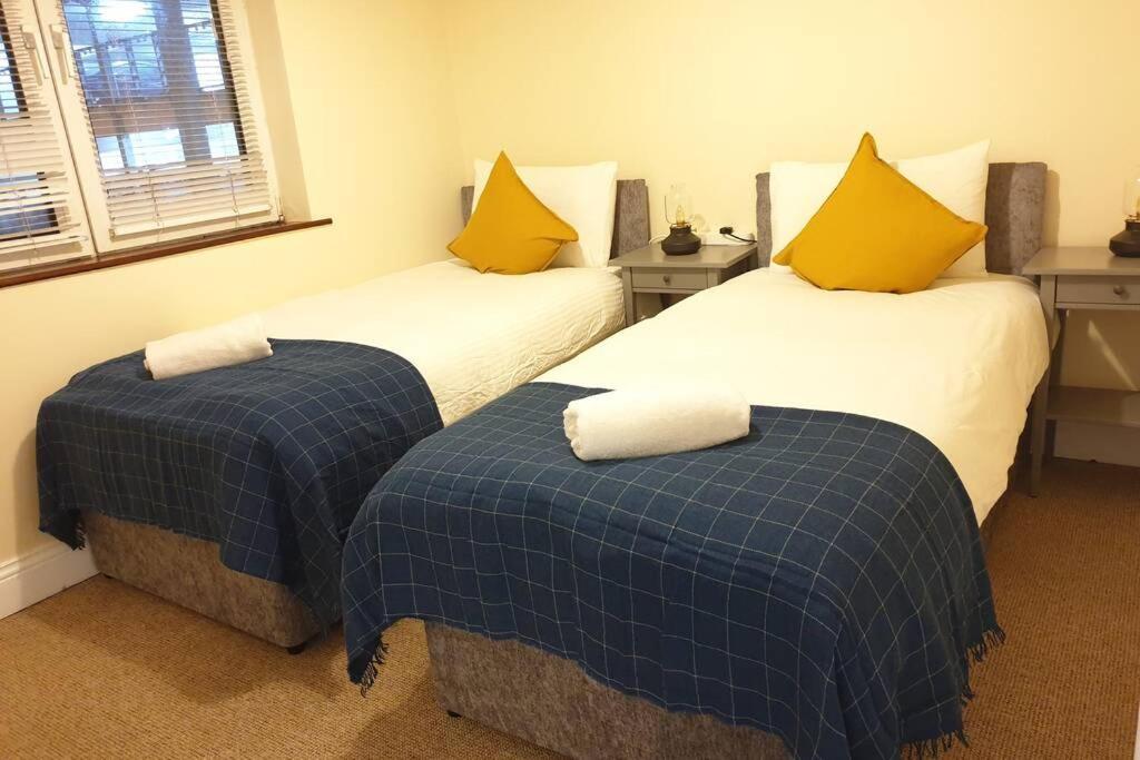 Large 3 Bed, Galway City Centre Leilighet Eksteriør bilde