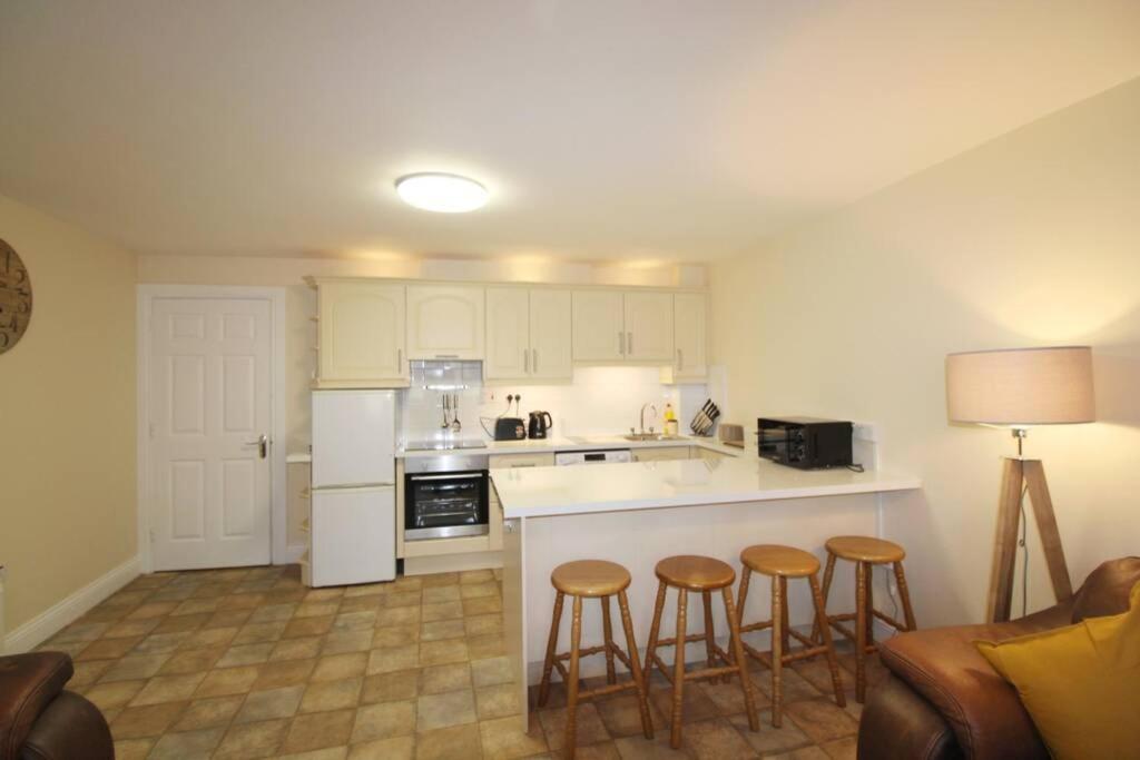 Large 3 Bed, Galway City Centre Leilighet Eksteriør bilde