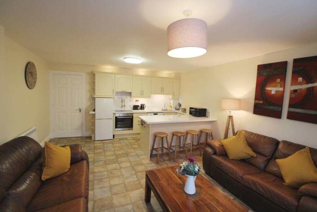 Large 3 Bed, Galway City Centre Leilighet Eksteriør bilde